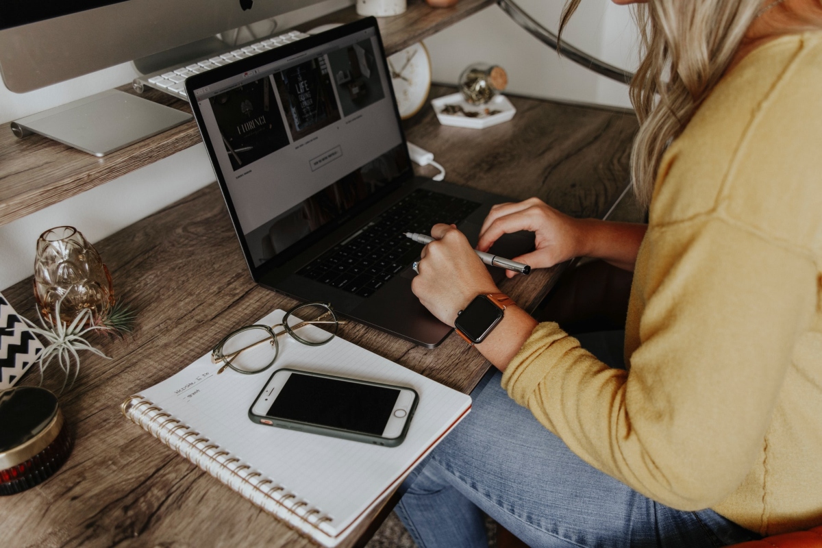 woman working on laptop