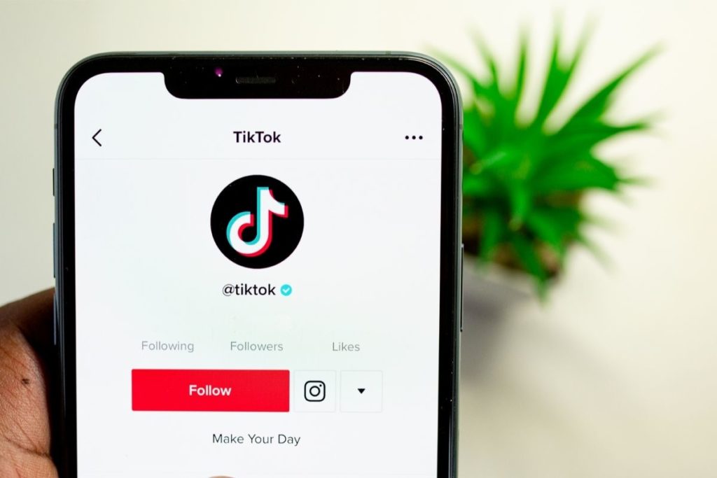 TikTok logo